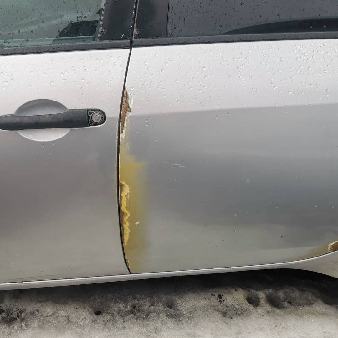 Осмотр брутального Nissan Premera. 